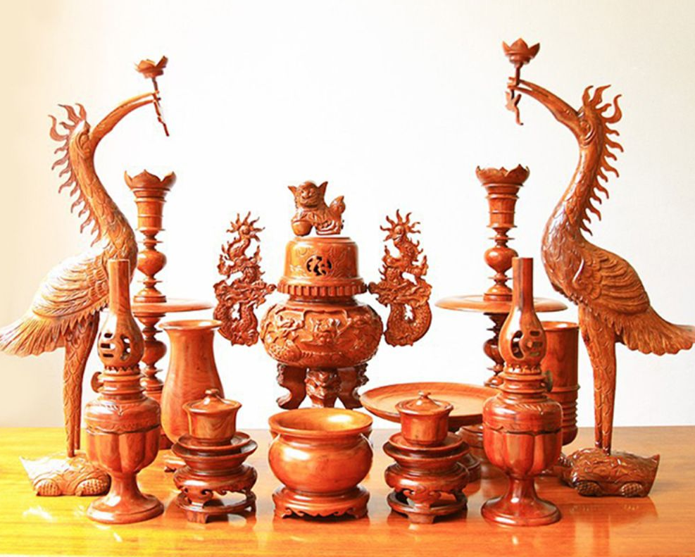 Đồ thờ bằng gỗ
